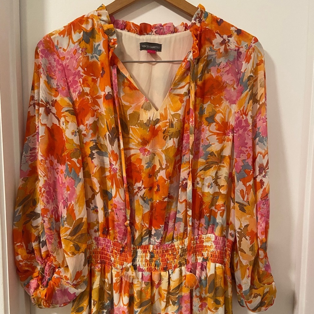 Vince Camuto EUC size 1X floral smocked split neck tiered maxi dress - Picture 11 of 11